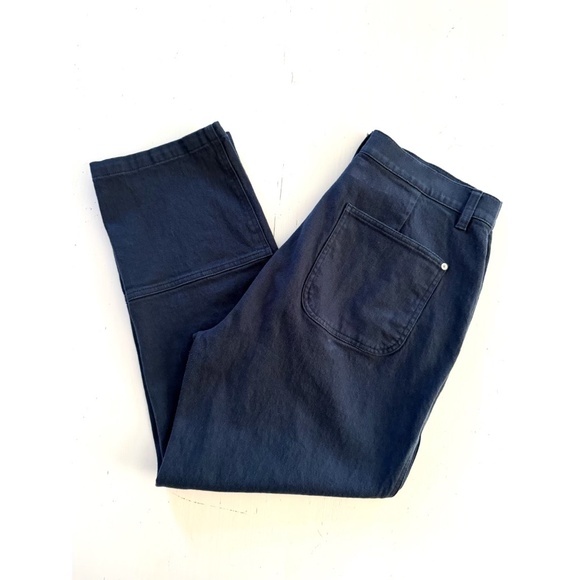 L.L. Bean Signature Washed Cotton Barrel Pants - Picture 4 of 8